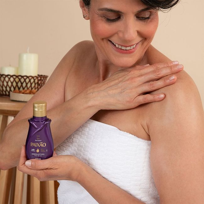 Oleo-Corporal-Paixao-Irresistivel-Flor-de-Lis-com-acao-desodorante-100ml